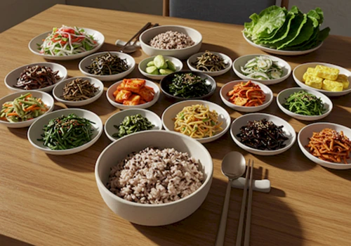 잡곡밥과 풍성한 채소 단백질 반찬으로 구성된 균형 잡힌 한국 식사 상차림 현실적인 사진