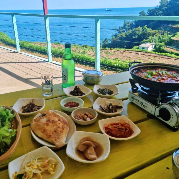 생방송 오늘저녁 경남 남해 멸치쌈밥정식 멸치회무침 맛집