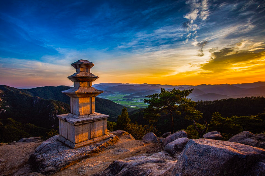 경주 남산 용장사곡 삼층석탑 일몰