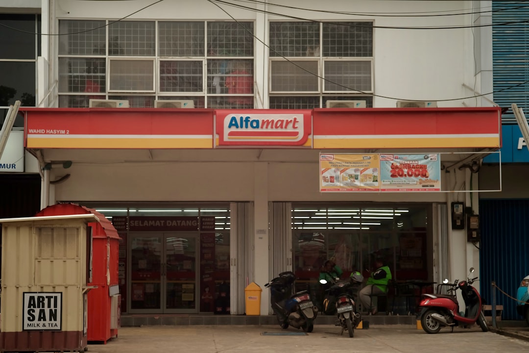 '스토어' (store)
