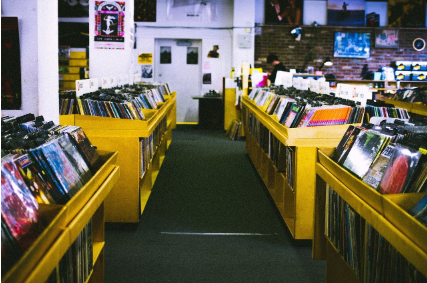 길거리 음반 가게와 만화 대여점, 사라진 일상의 풍경