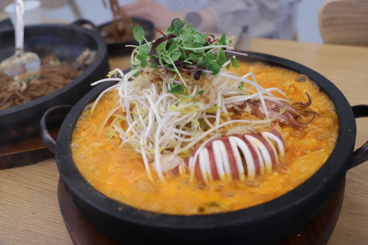 불향 가득 누룽지 돌짜장, 통오징어 한마리 돌짬뽕 대구 팔공산 맛집 추천 생방송투데이 리얼맛집 오늘방송 떴다 동네방네