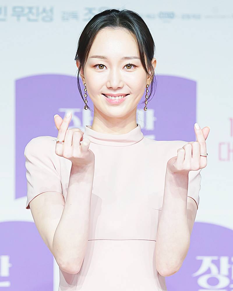 배우-이유영