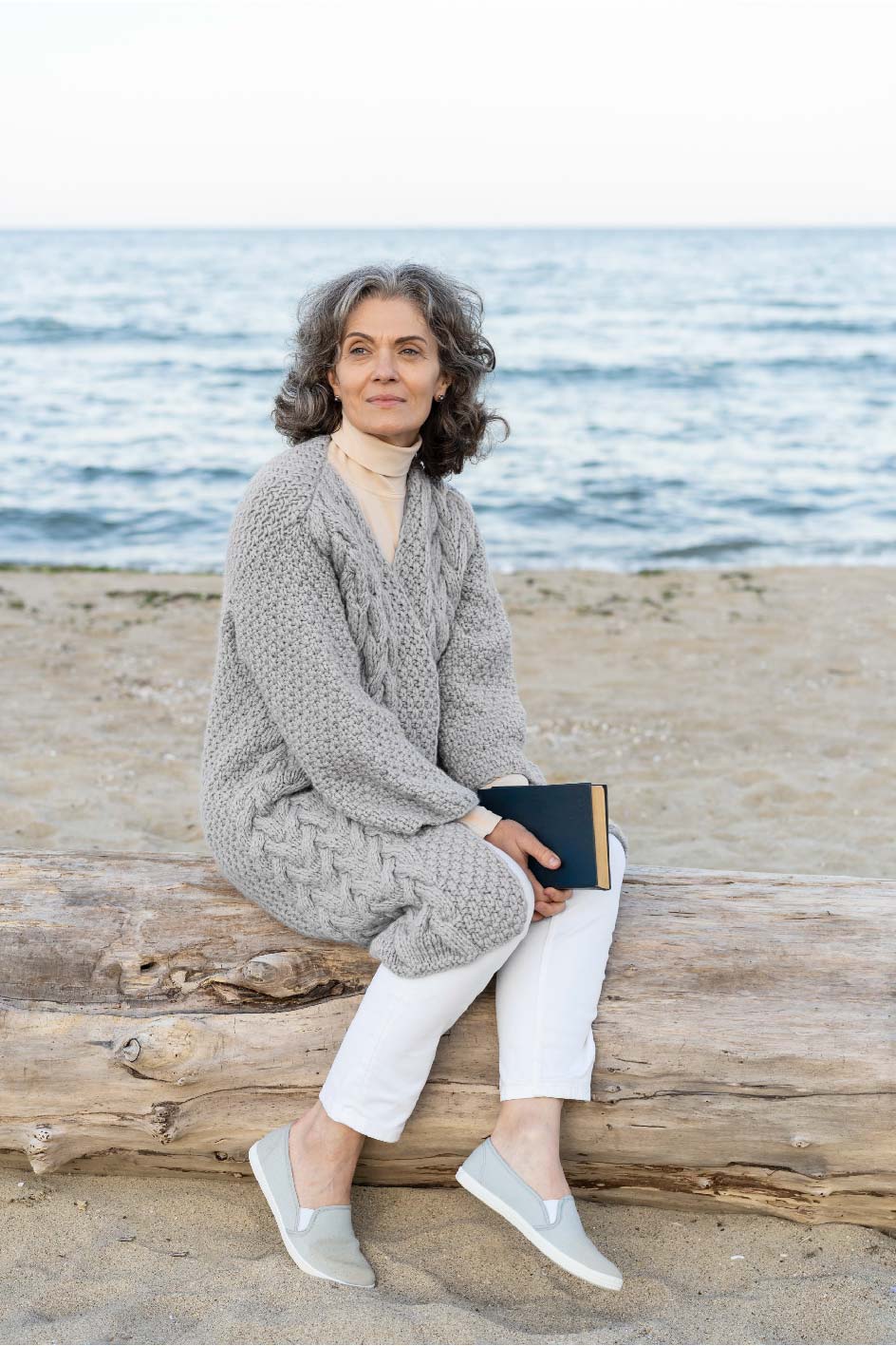 건강과 편안함을 고려한 50대 데일리 패션