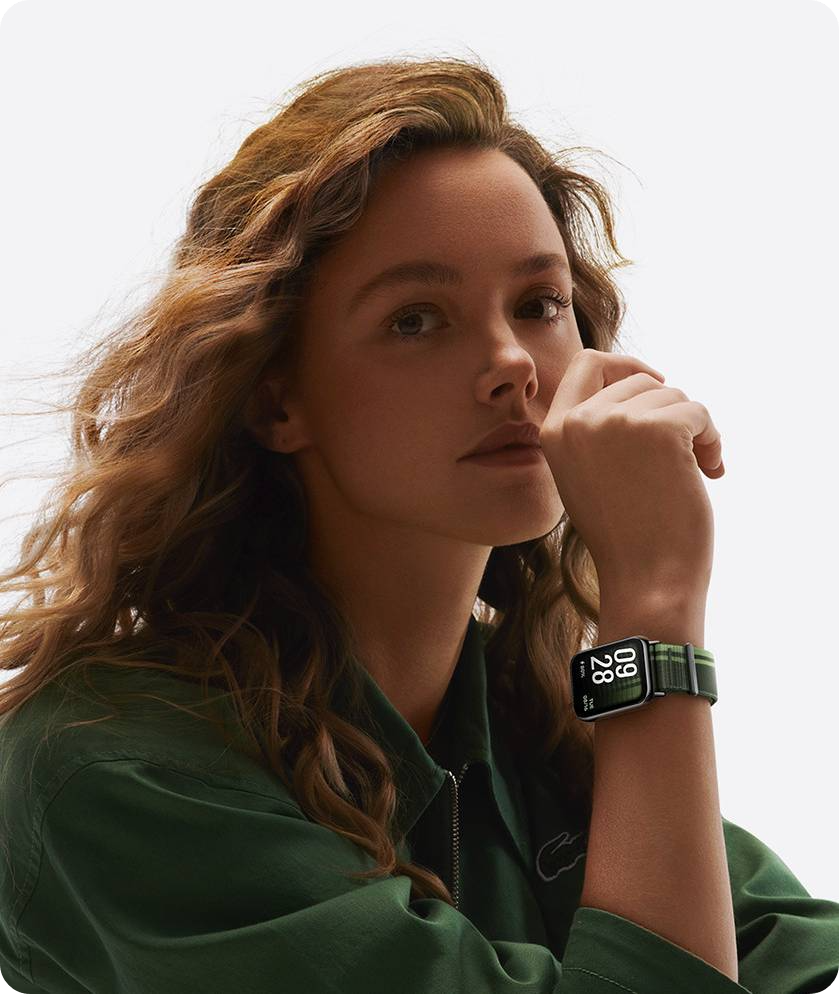 미밴드8프로 여자 착용 모델