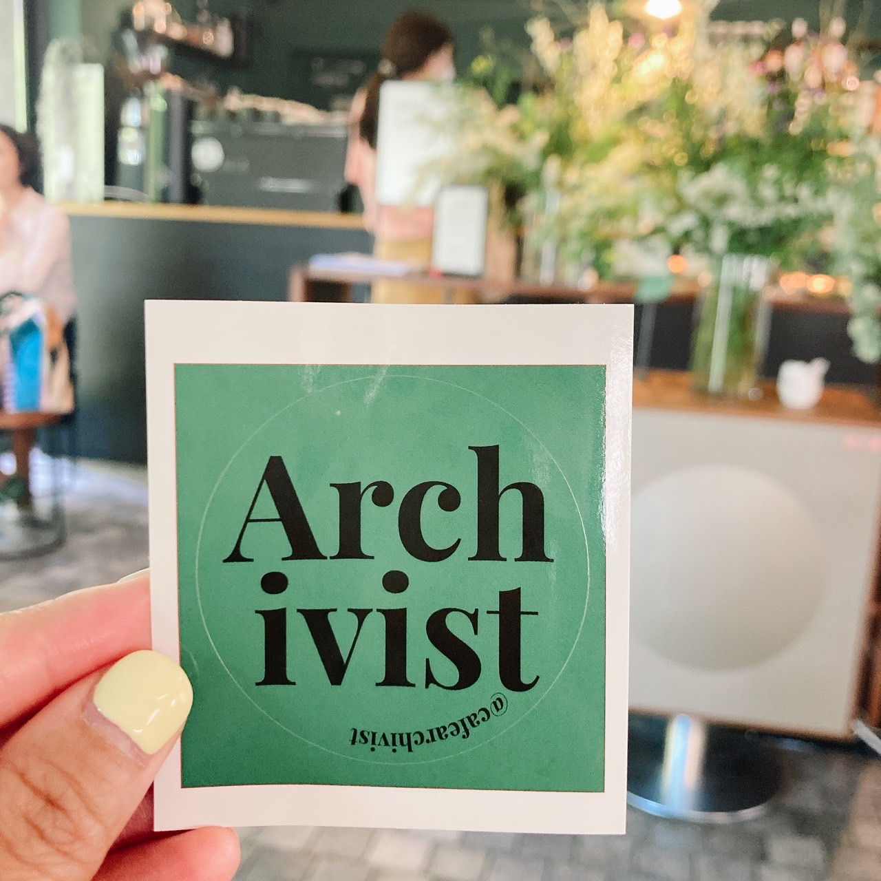 아키비스트로고스티커