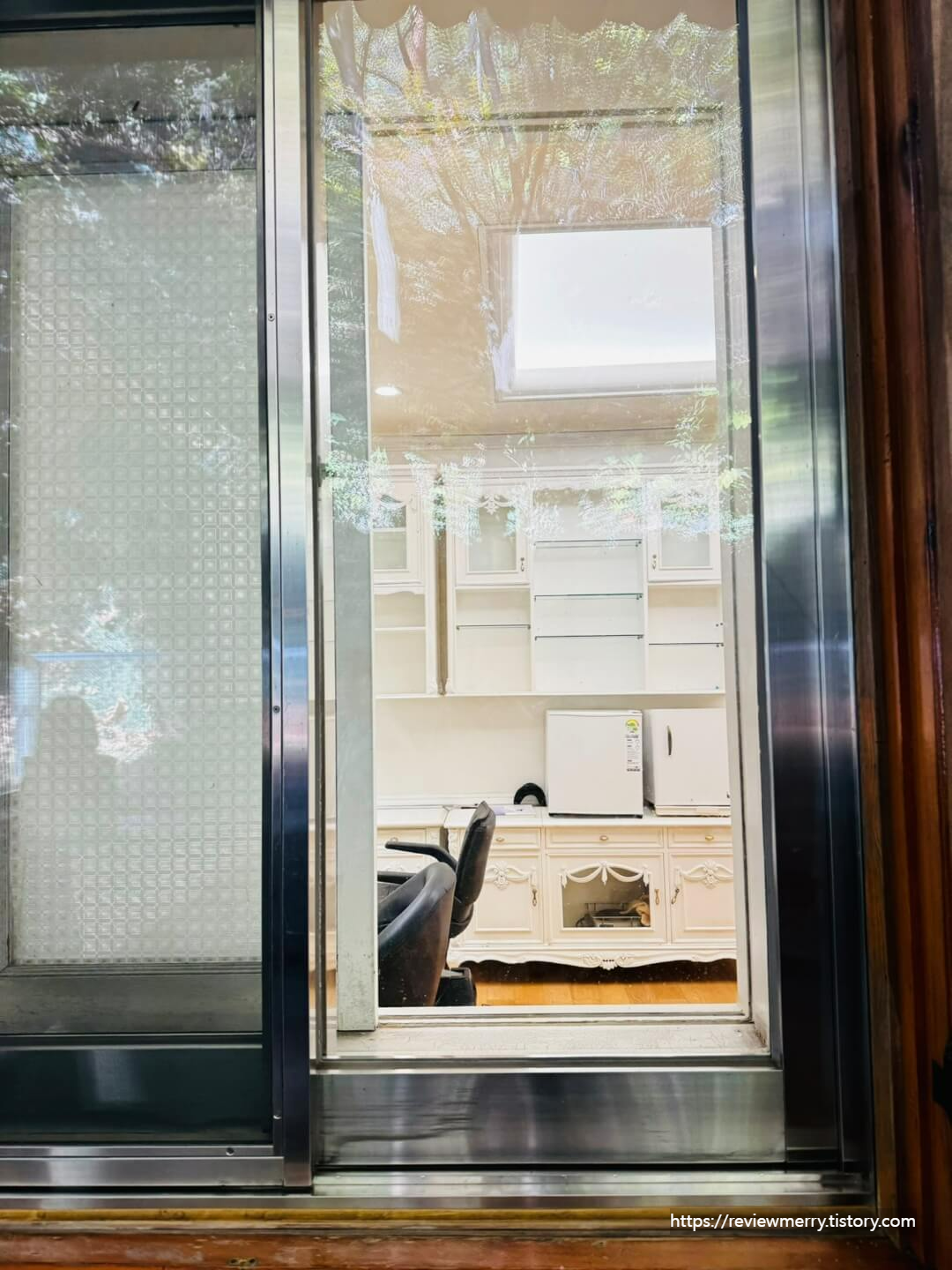 관저 내부 미용실