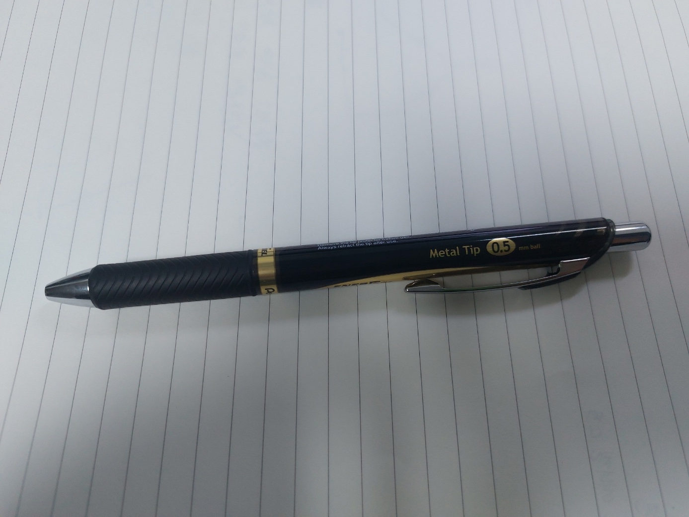 펜텔 에너겔 0.5