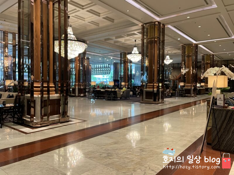 방콕 메리어트 마르퀴스 퀸즈파크 로비전경