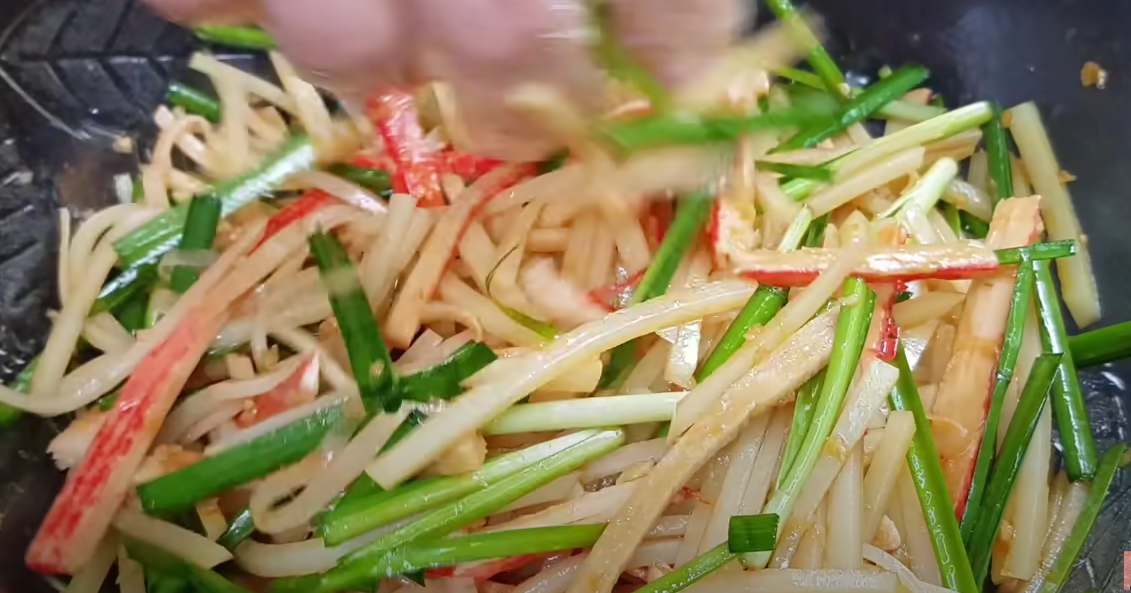쉽고 간단한 밑반찬 감자채무침