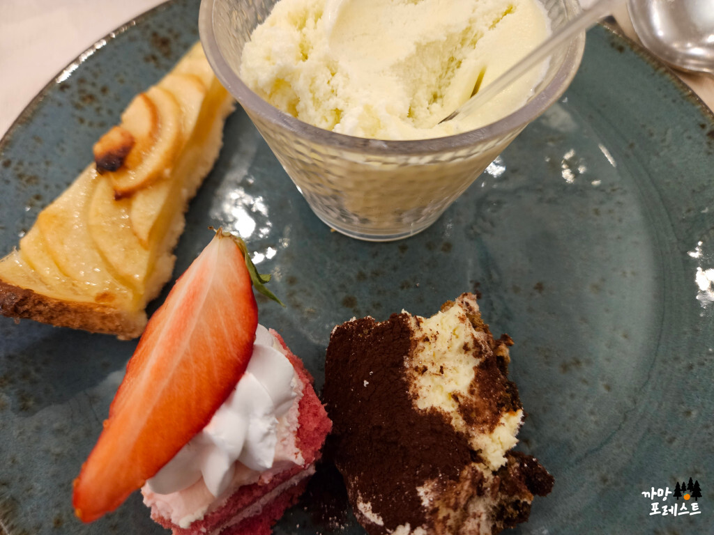 더 리버사이드 호텔 뷔페 아이스크림