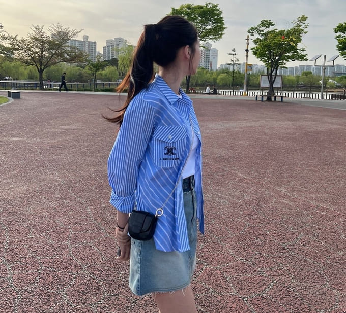 공승연 사복