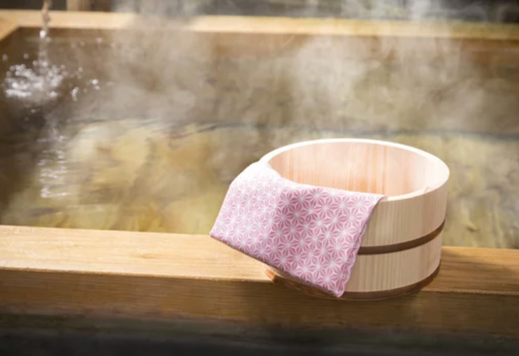 추운 날 뜨거운 물이 부담이 되는 이유