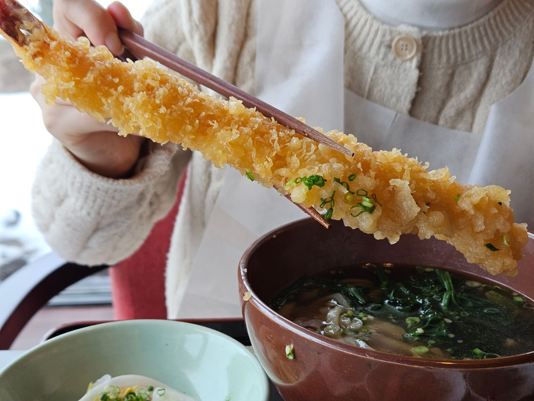 포도 호텔 왕새우튀김 우동