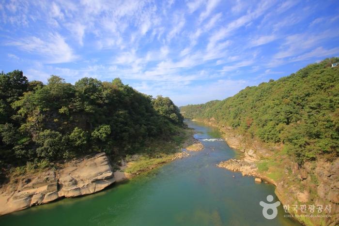 한탄강 주상절리 유네스코 세계문화유산 현무암 협곡 지질공원