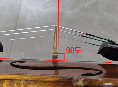 바이올린 브릿지 각도