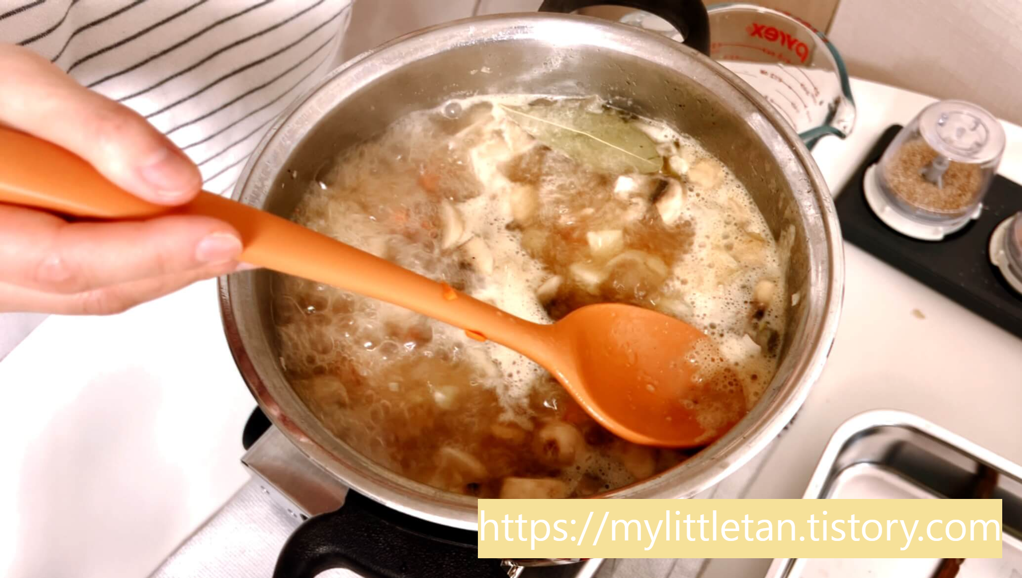 불순물을 제거해 줍니다.