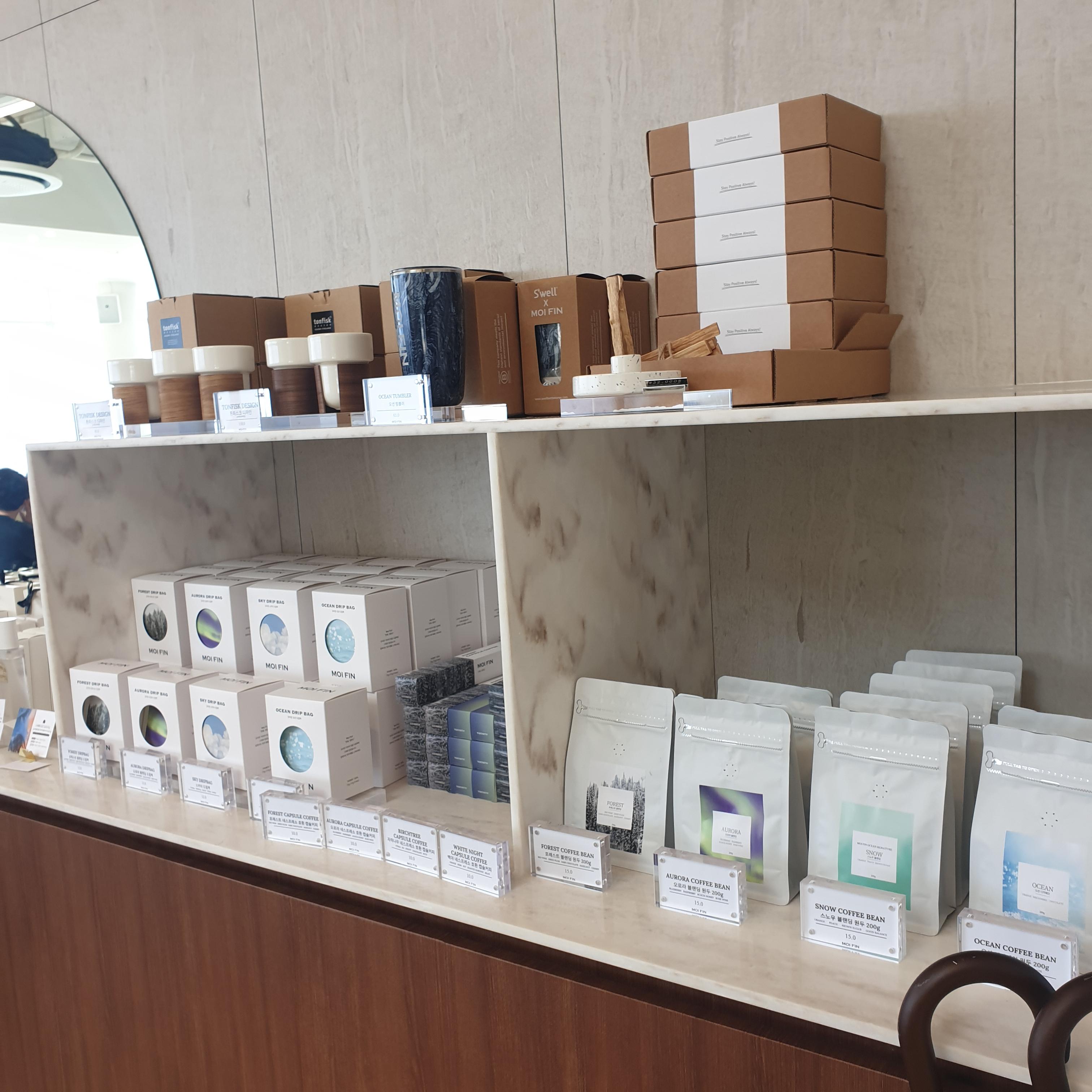 여수 카페 투어: 뷰카페 모이핀 오션(MOIFIN OCEAN) 소개_원두, 드립백 및 굿즈