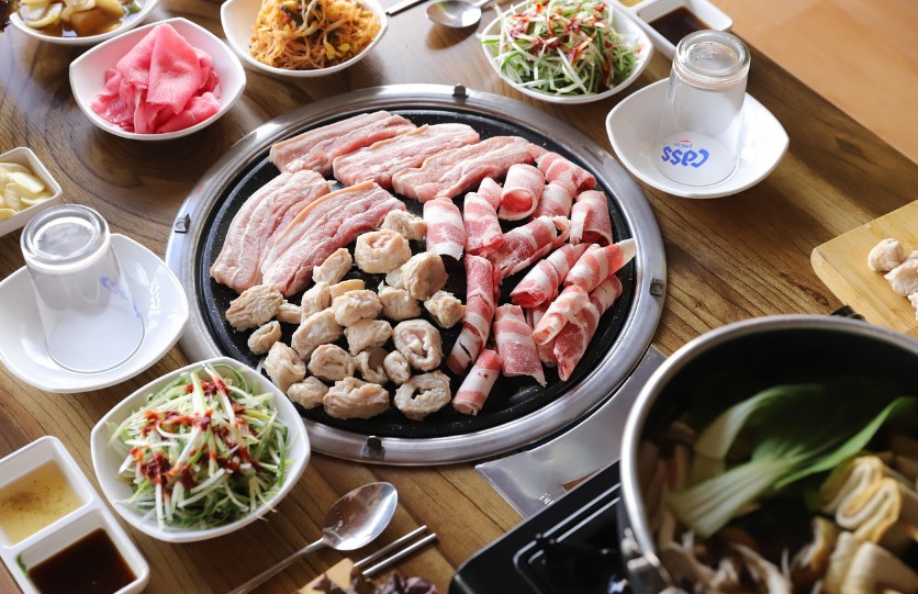 삼겹살 차림 이미지