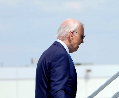 조바이든후보사퇴