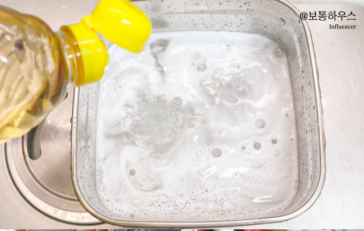 김치통-냄새-식초