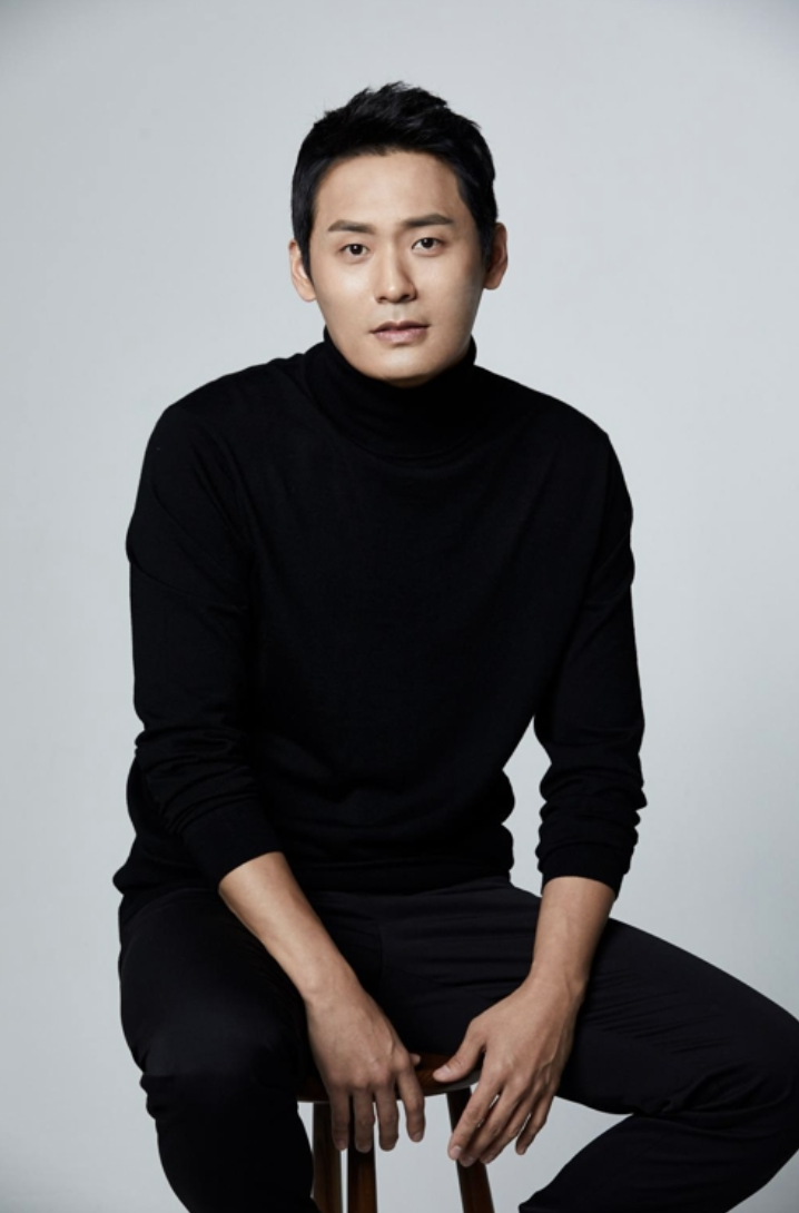 최대훈 화보4