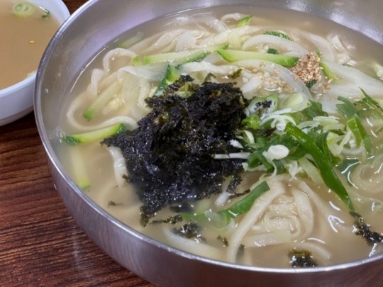 생방송오늘저녁 68년 전통의 의정부 제일시장 16년째 손님들 허기를 따뜻하게 채워주는 멸치국수 잔치국수 맛집 추천