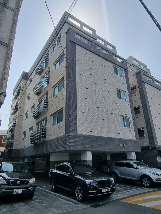 부천지원2022타경33345 본건 소재 건물 전경