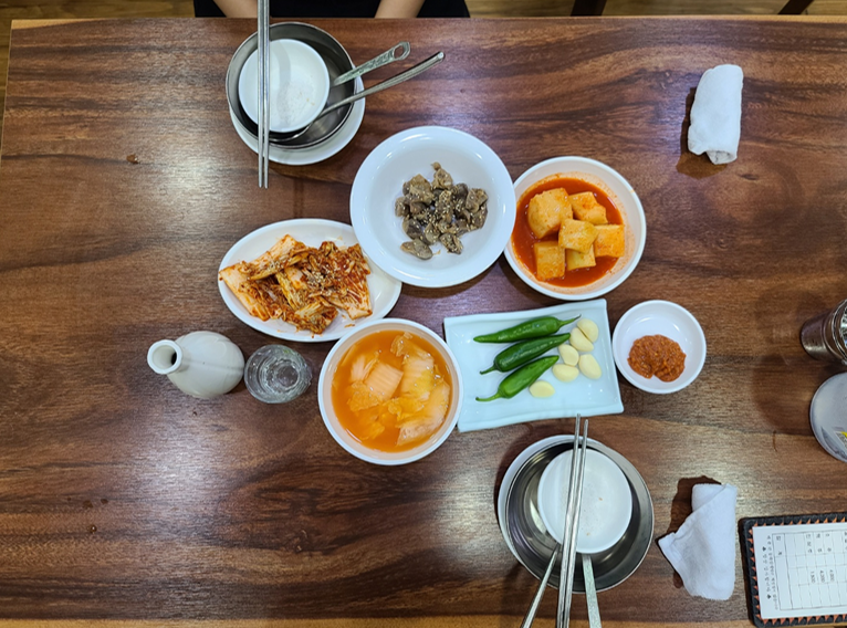 地元民が伝授! 釜山グルメ穴場 #3. トンネサムゲタン(東莱参鶏湯）