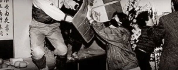 백골단, 강경대 열사, 김정현, 윤석열 대통령, 체포영장, 반공청년단, 민주화 운동, 시위 진압, 국민의힘, 정치 논란, 역사적 상처