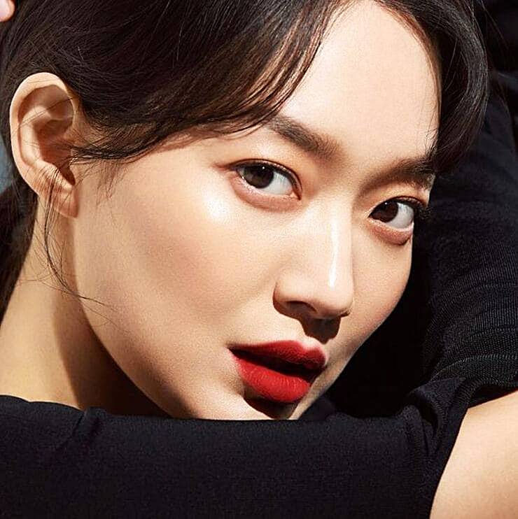 배우-신민아