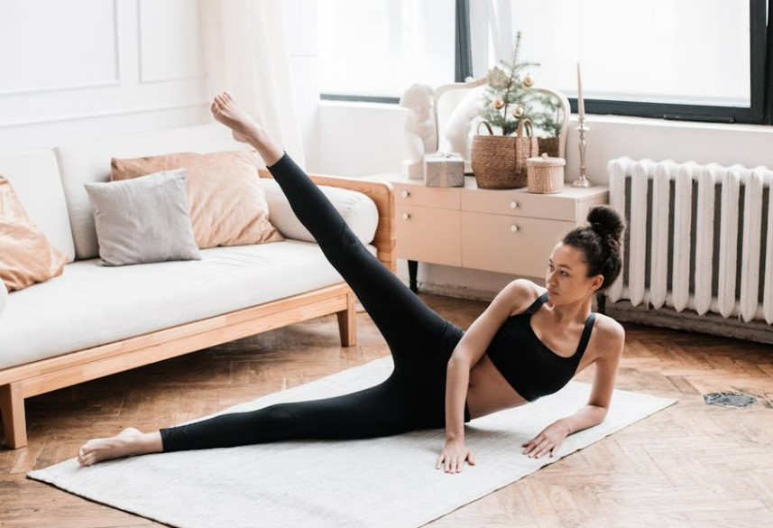 홈트레이닝 운동법 추천&amp;#44; 헬스장 안 가도 살 빠지는 루틴 모음