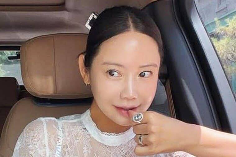 1세대-인플루언서-이주희-아브-컬렉션-대표