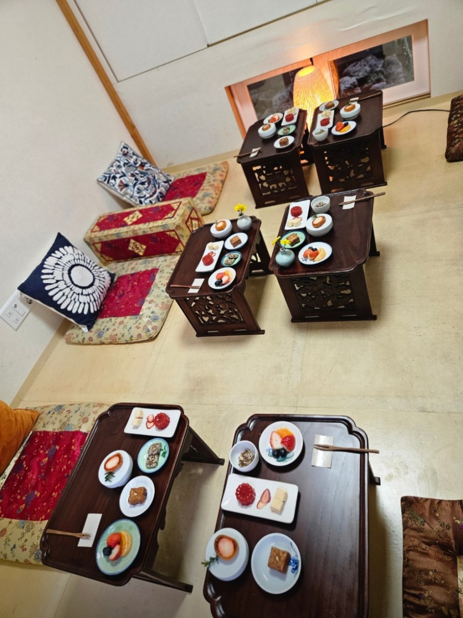 다양한 공간이 있는 경안당. 출처-경안당