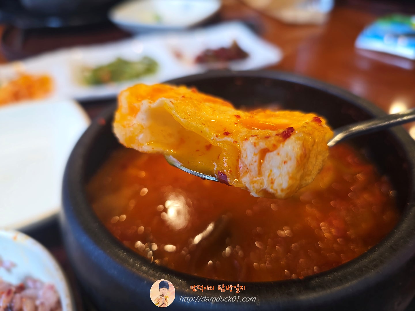 찌개정식 (고기듬뿍김치찌개)