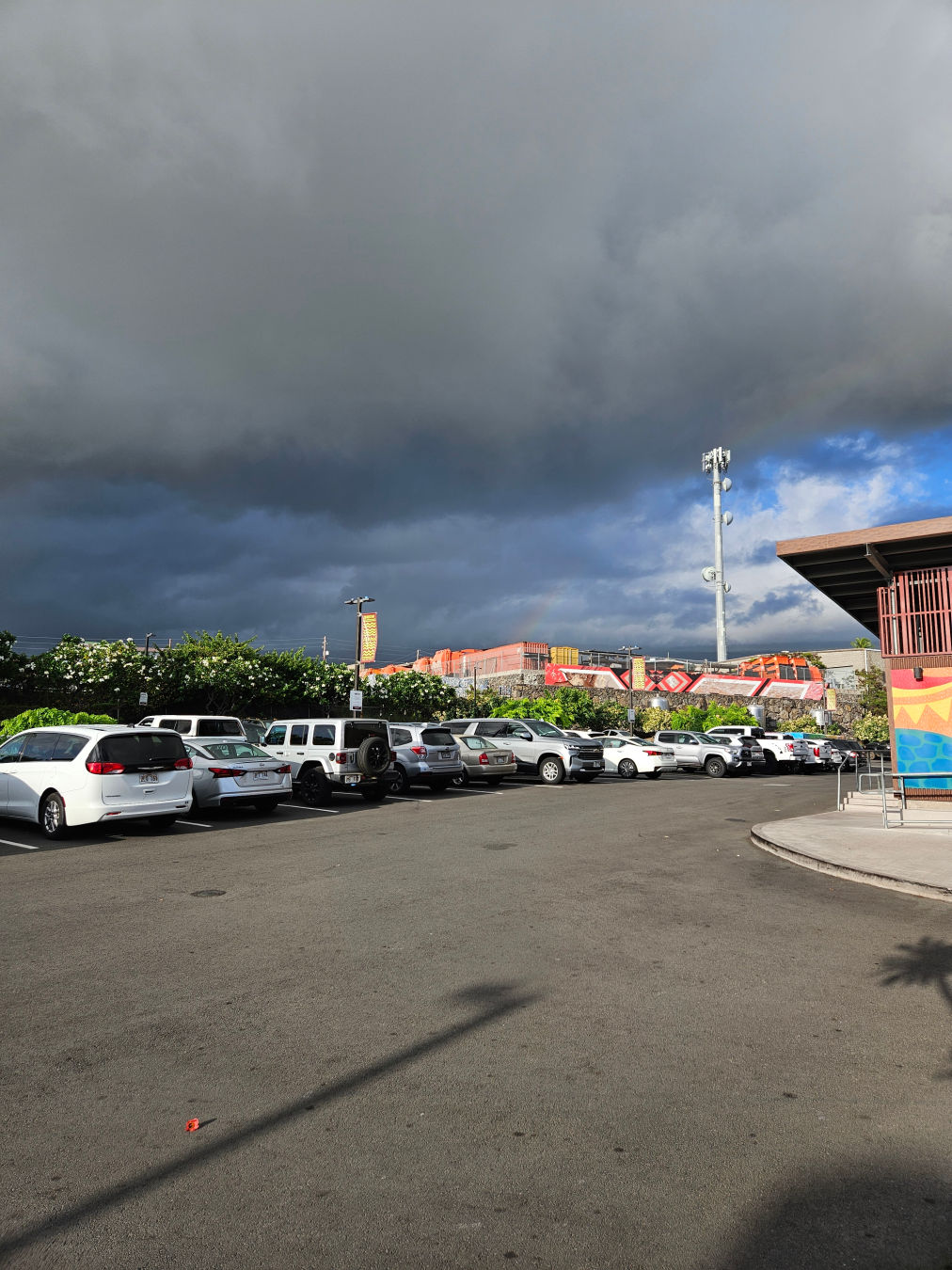 Umekes Fish Market Bar & Grill 주차장