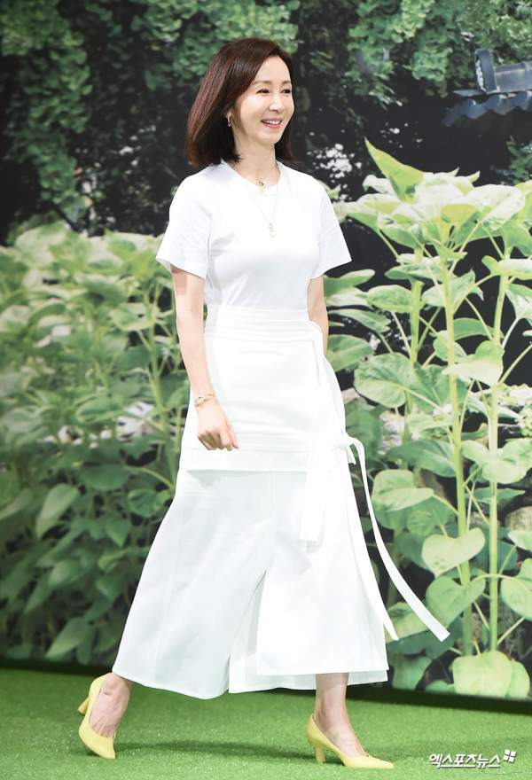 전인화 나이 프로필 남편 유동근 자녀 근황 및 '같이 삽시다' 화제의 3끼 파업 비결 총정리