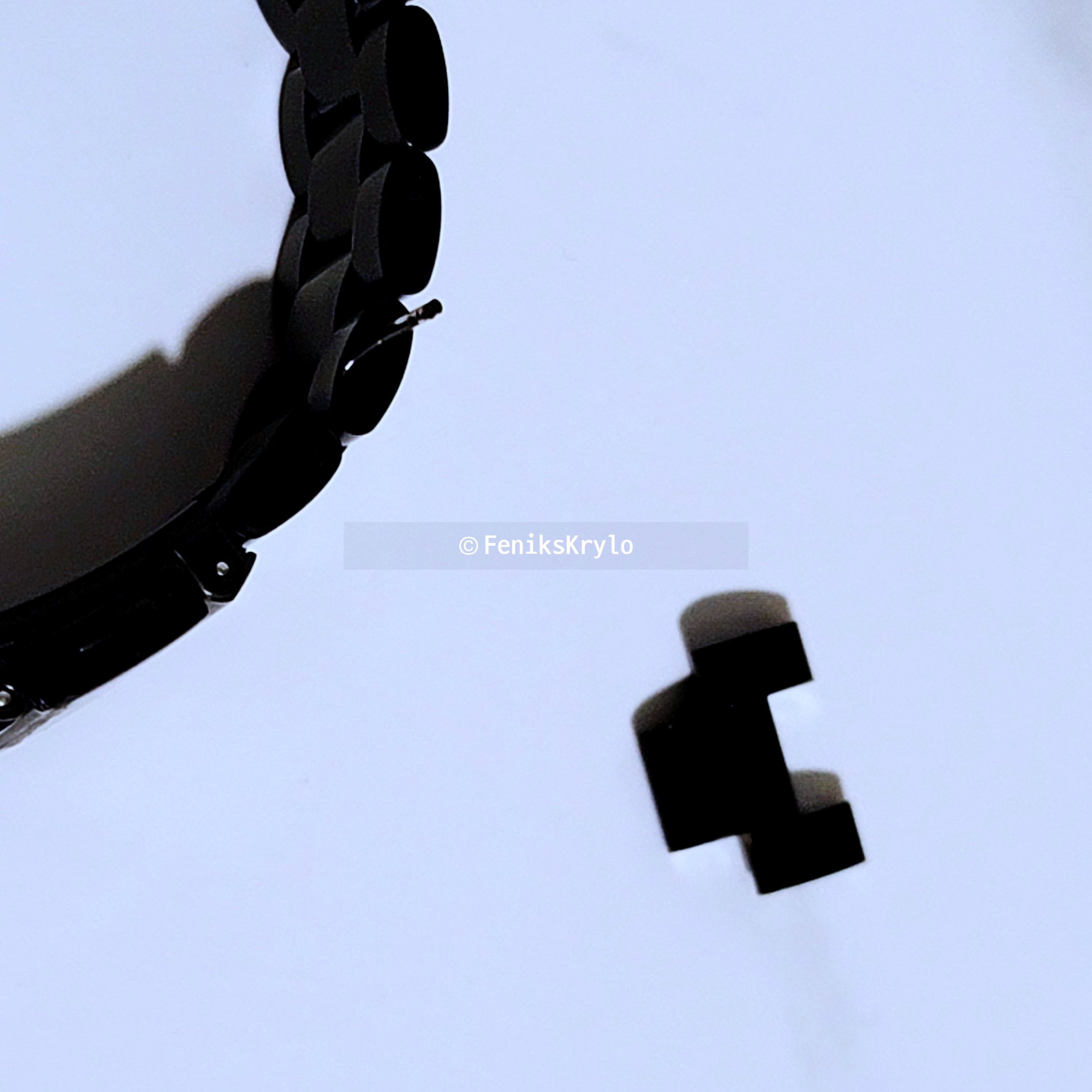 고정핀을-다시-스트랩-체인에-꽂은-모습이다.