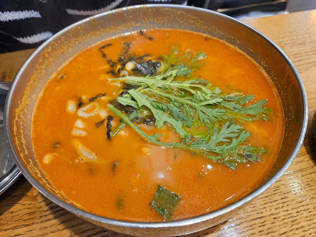 북촌손만두 수원인계점 장칼국수