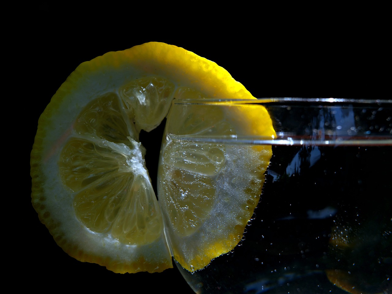 레몬수 레몬물 레몬차 효능 다이어트 부작용