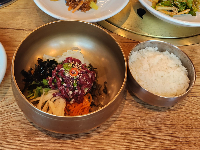 육회비빔밥