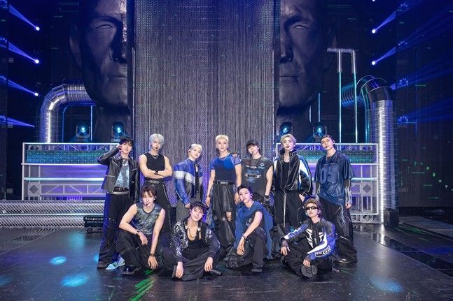 세븐틴 사진