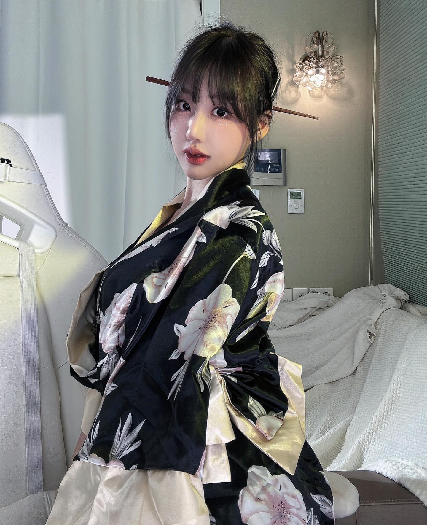 트위치 및 치치직 활동중인 문뚜야님