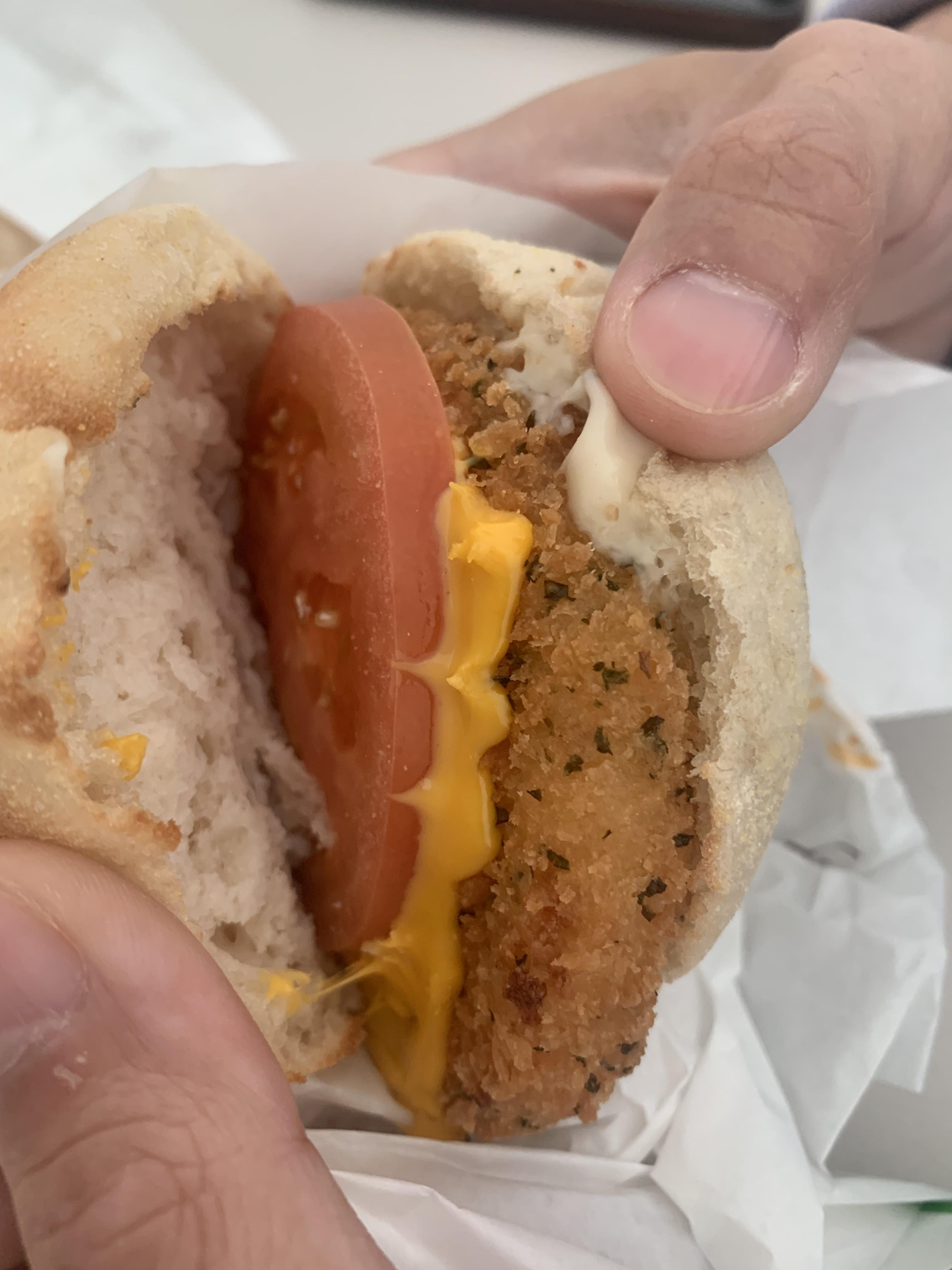 맥도날드 크리스마스 트러플 치즈 머핀 내돈내산 솔직 후기