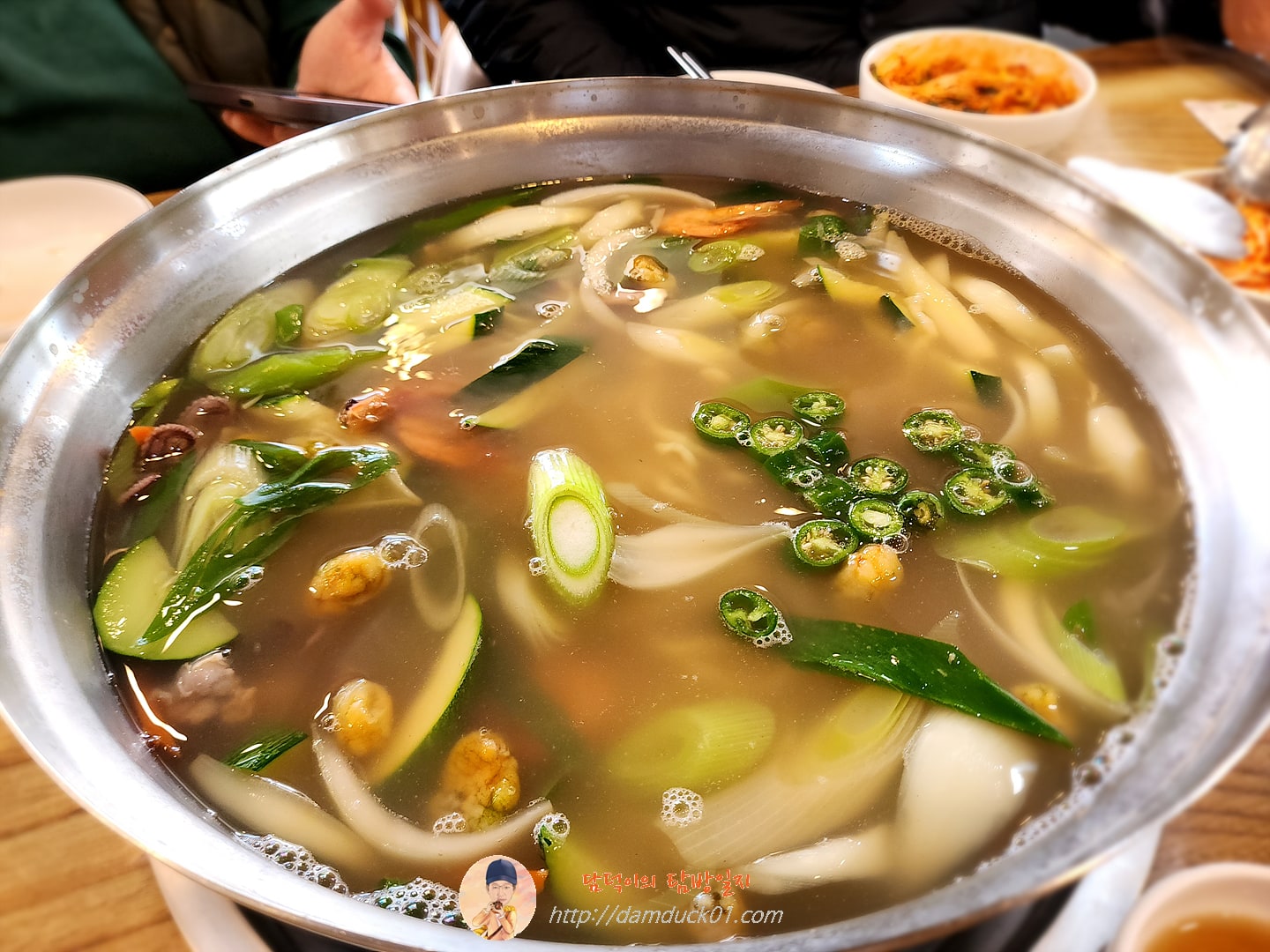 해물칼국수