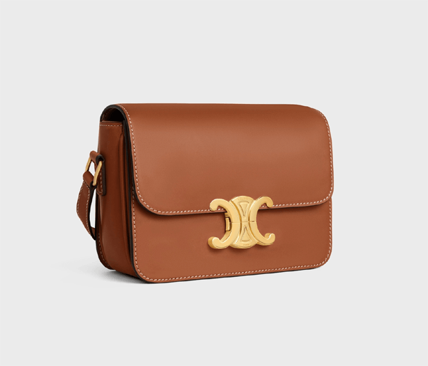 손해 보기 싫어서 1회 신민아 가방