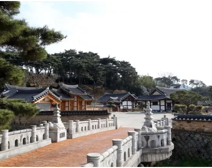 구림 전통한옥마을