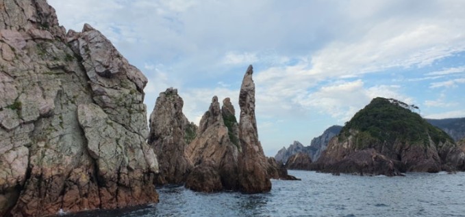 홍도-도승바위와 남문바위