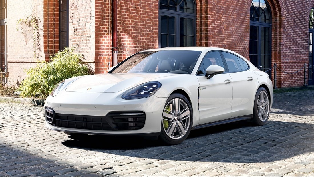 포르쉐 파나메라 하브 2세대 모델 출처 다음자동차