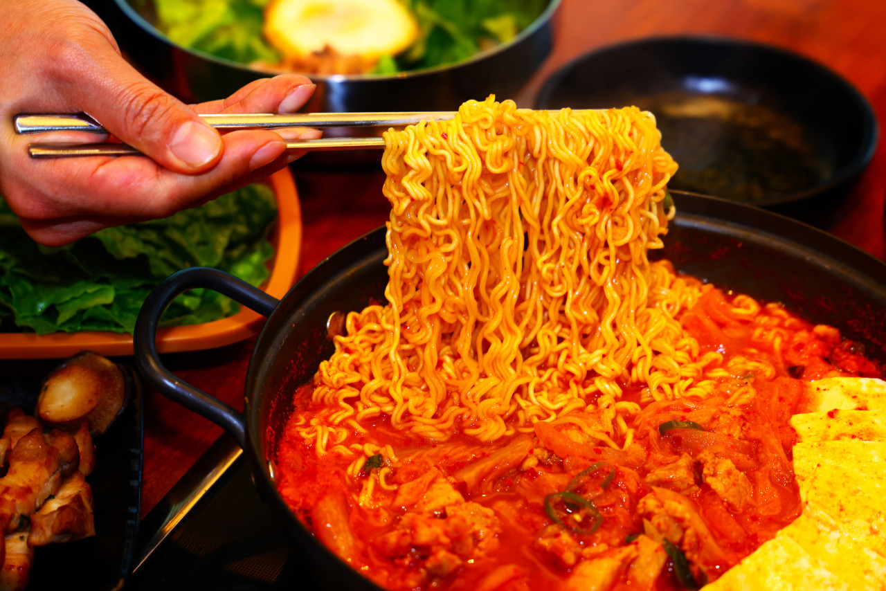 [생방송투데이] 강남 김치찌개 맛집 위치·가격·포장 총정리 : 셀프 부침개 포함 5,900원? 강남 직장인 인기 점심 추천